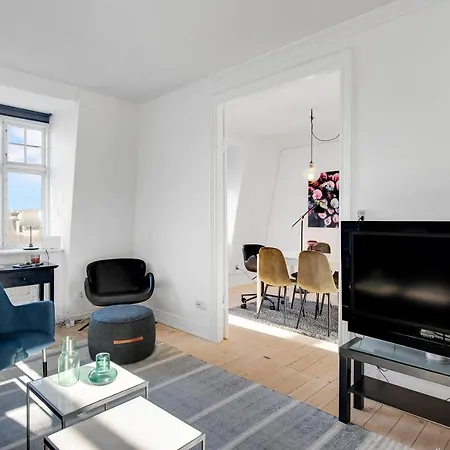 Hyggelig Two-bedroom In Osterbro Appartement *