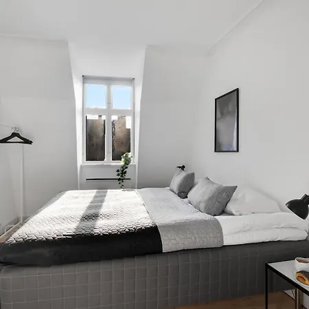Hyggelig Two-bedroom In Osterbro Appartement Kopenhagen