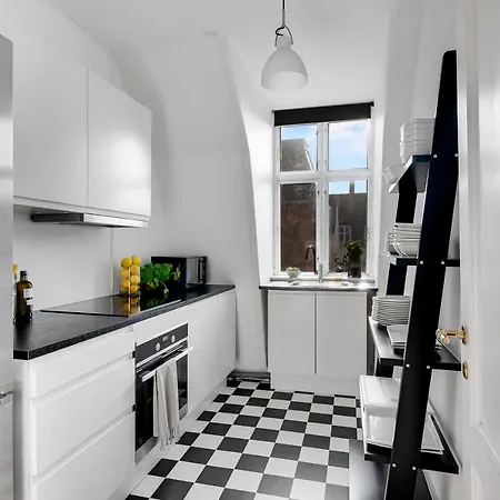 Hyggelig Two-bedroom In Osterbro Apartment Copenhagen