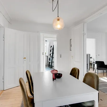 Hyggelig Two-bedroom In Osterbro קופנהגן